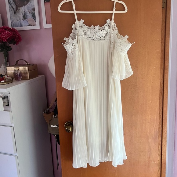 White Lace Off the Shoulder Dress - Picture 2 of 5